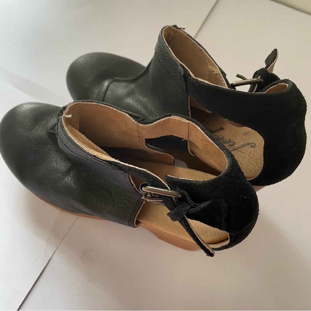 Free People Black and Brown Chunky Heel Shoes - Picture 4 of 10